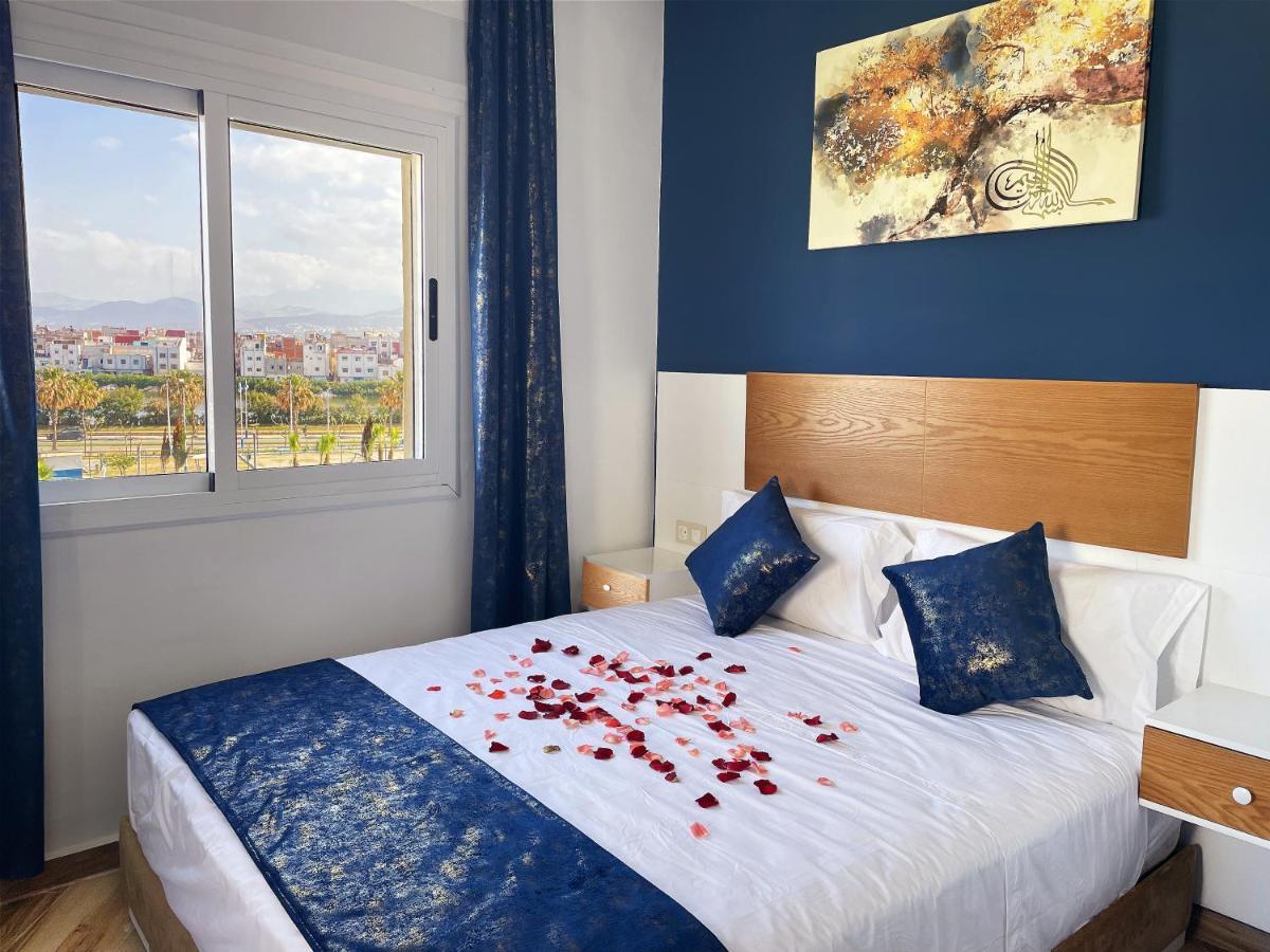 Hostal Mh Borj Мартил Екстериор снимка