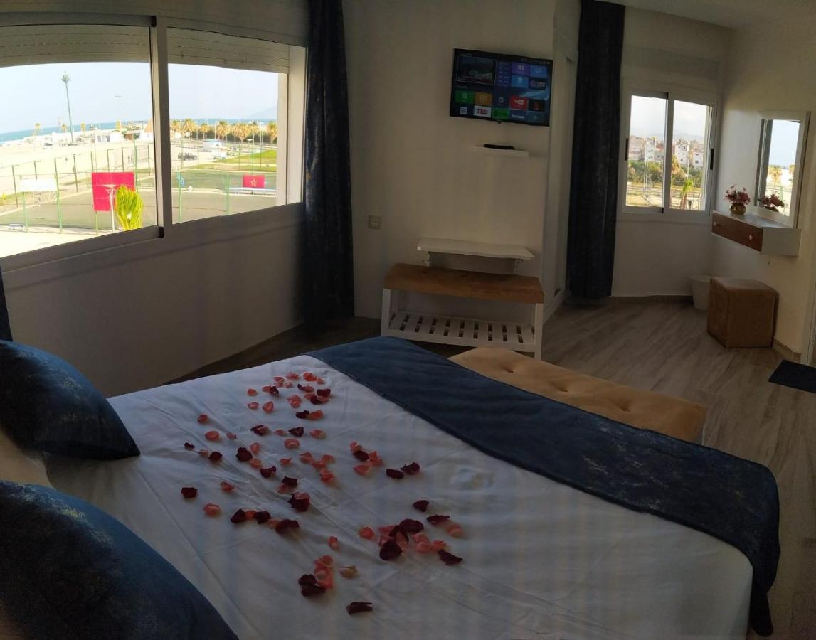 Hostal Mh Borj Мартил Екстериор снимка