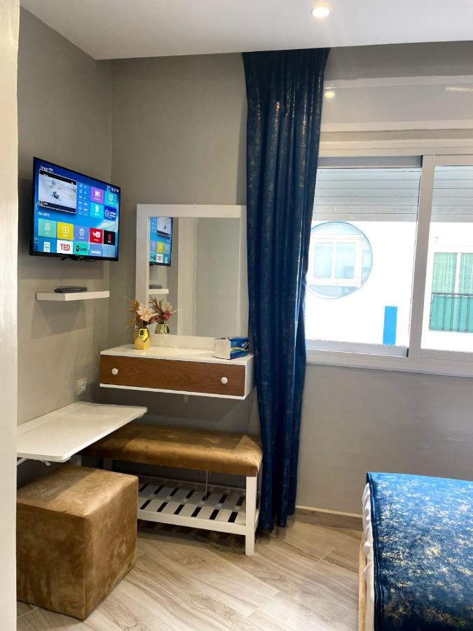 Hostal Mh Borj Мартил Екстериор снимка